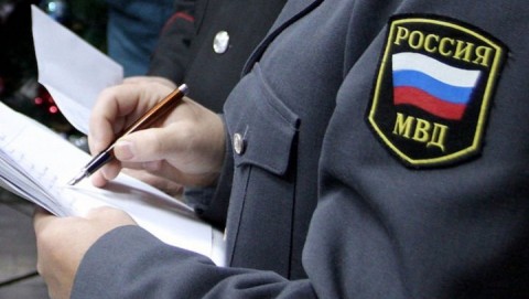 Сотрудники полиции в Ясногорске установили подозреваемого в краже барсетки