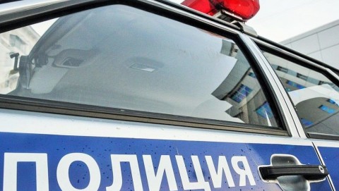 Полицейские в Ясногорске установили подозреваемого в краже смартфона